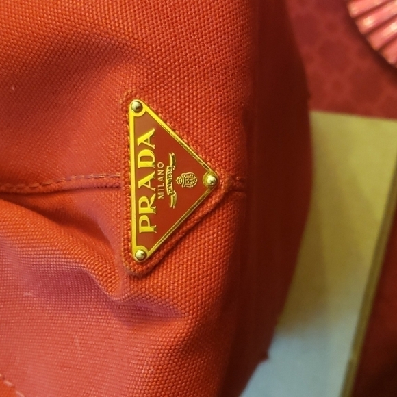 AUTHENTIC Prada satchel - Picture 4 of 15